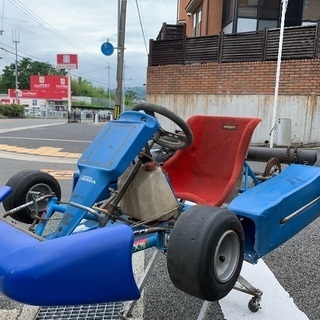 個人 レーシングカート エンジン実働です。