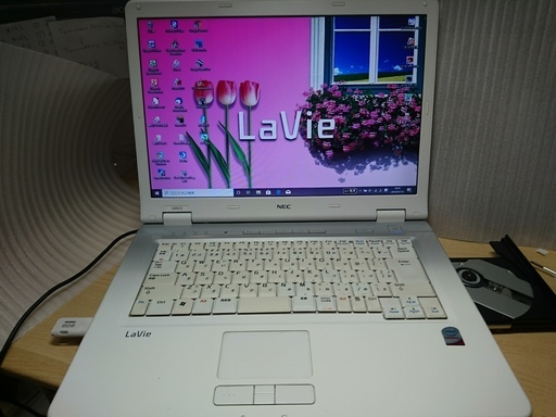 【取引中】　NEC  LaVieG　Windows10　ホワイトの15インチ アプリも豊富