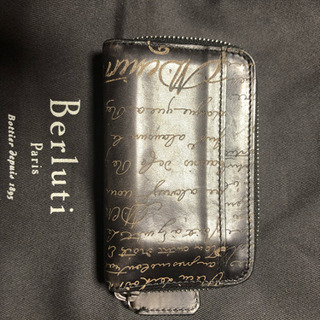 ベルルッティ キーケース30000円でお譲りします。 ベルルッティ キーケース30000円でお譲りします。