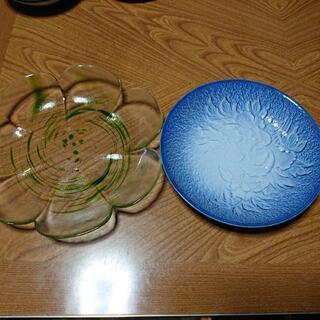 大皿とガラス皿