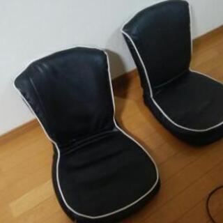 合皮の座椅子 (2脚)