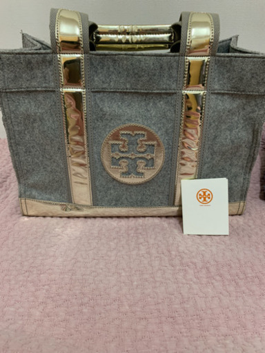 トリバーチ  シルバー  バック