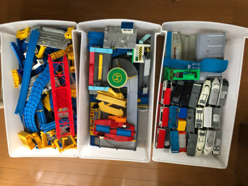 プラレールいろいろ、全部つなぐと6畳いっぱい