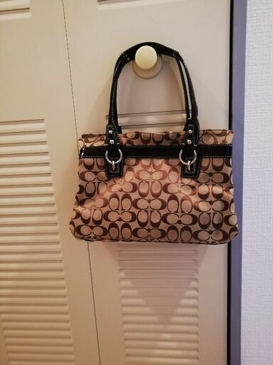 COACH   ハンドバッグ　新品　タグ付