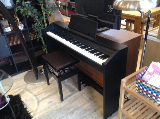 中古品　CASIO　電子ピアノ　PX-750