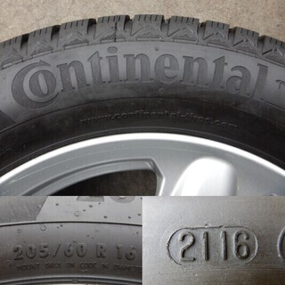 ミニクロスオーバー純正　溝たっぷり　スタッドレスタイヤ付き　１６インチ