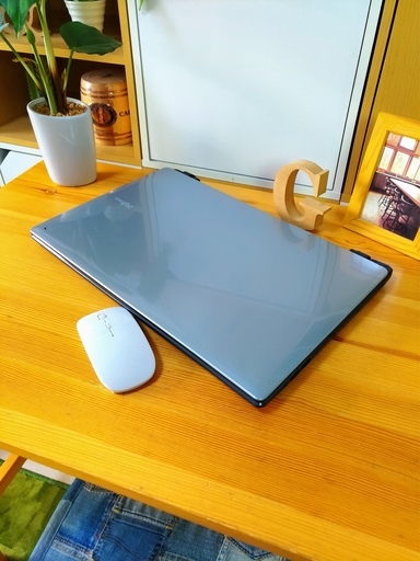 第4世代corei5で大容量500GのドスパラDiginnos★　薄型軽量でかっこいい☆　最新Windows10♪　高速PC　メモリ4G　テンキー付き　カメラ搭載　シルバー光沢　ブラック光沢　最新Windows10　64Bit　大容量500G　銀黒　15.6インチ　マウス付き 　ノートパソコン　無線LAN　Wi-Fi対応 　DVDドライブ