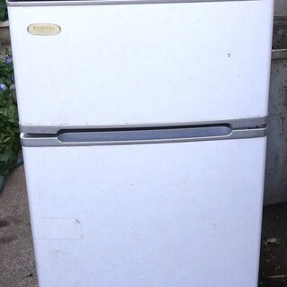 冷蔵庫　２ドア　ジャンクです。同じサイズで２台あります。　
