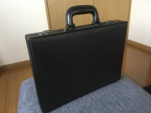 【美品】日本製 ビジネスバッグ ハードケース アタッシュケース 黒