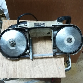 値下げ　小型バンドソー　日立　1.8万（21.000円）