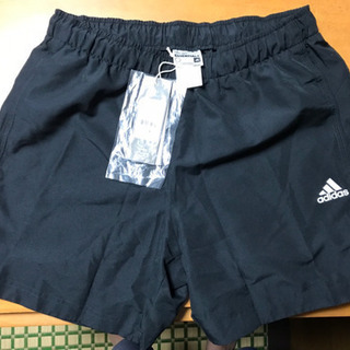 adidas ハーフパンツ