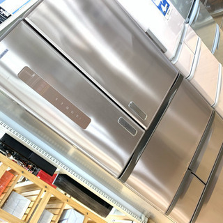 驚異の600㍑超え！大容量6ドア冷蔵庫です。 驚異の600㍑超え！大容量6ドア冷蔵庫です。