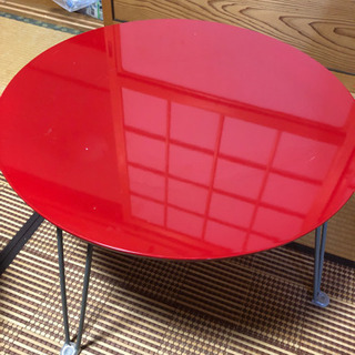 ナフコで購入赤のローテーブル