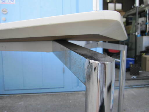 会議テーブル　ホワイト　W1500　D800　ウチダ製　MR1580
