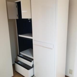 値下げ【新品未使用の食器棚】7月中に取りに来て頂ける方