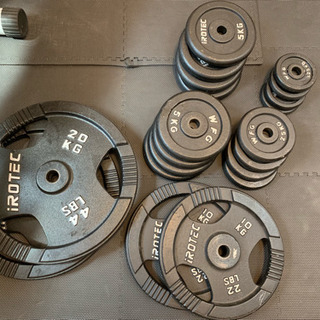 ☆★値下げ★☆【バーベル,ダンベル,リクライニングベンチ,簡易防音マット】一式売ります！バーベル最大重量115キロ！