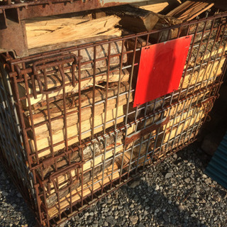 薪！ナラ、クヌギ、広葉樹雑木、販売！ストーブ！キャンプ！グランピング！