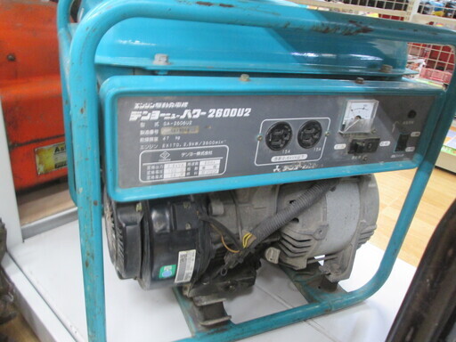 デンヨー　発電機　2600V2