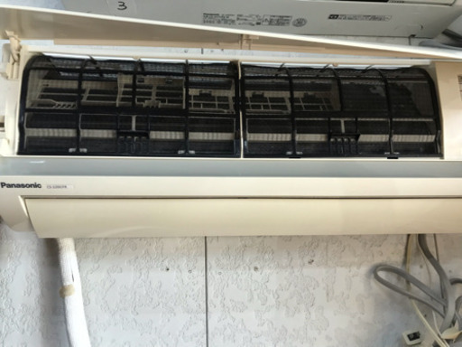 【リサイクルサービス八光　田上店　安心の1か月保証　配達・設置OK】パナソニック PANASONIC CS-220CFR-W [エアコン（6畳） クリスタルホワイト Ｆシリーズ] リサイクルサービス八光 田上店 安心の1か月保証 配達・設置OK
