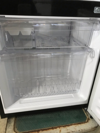 ジモティー特価 2017年製 ユーイング   冷凍冷蔵庫 UR-F110H