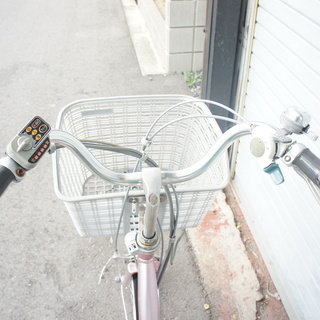 お年寄りの方にお勧め！20インチ・電動アシスト自転車！一部難で格安でお譲ります！