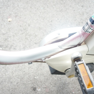 お年寄りの方にお勧め！20インチ・電動アシスト自転車！一部難で格安でお譲ります！