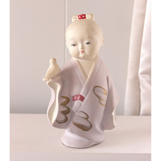 博多人形　白鳩　薄紫の着物　日本人形 