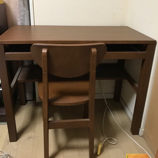 木製のパソコンデスクと椅子のセット・美品