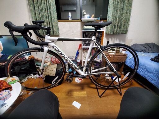 ほぼ新品ロードバイク売ります！！