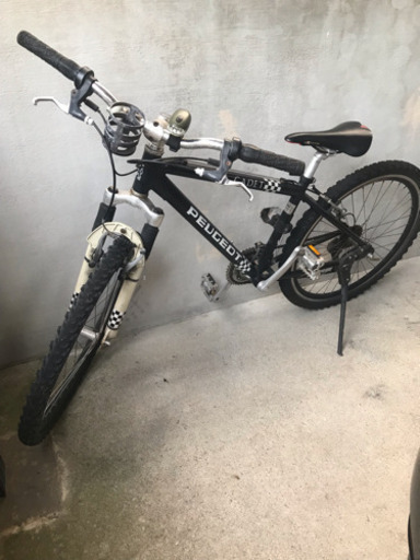 プジョーのマウンテンバイク 26インチ おしゃれです。