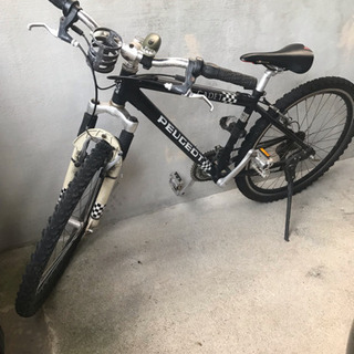 プジョーのマウンテンバイク 26インチ おしゃれです。
