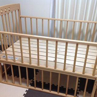 ベビーベッド一式　五万円相応　再値下げ ベビーベッド一式 五万円相応 再値下げ