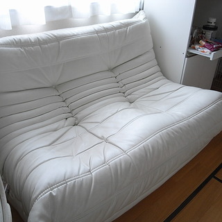 リーンロゼ　ＴＯＧＯ　２人掛け　と　１人掛けソファーのセット　白色