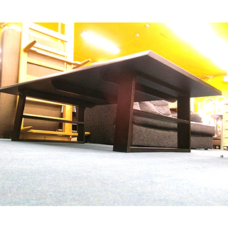 札幌【天然木使用のセンターテーブル】幅135cm ダークブラウン/こげ茶色系 ローテーブル 座卓 アケビ135 本郷通店