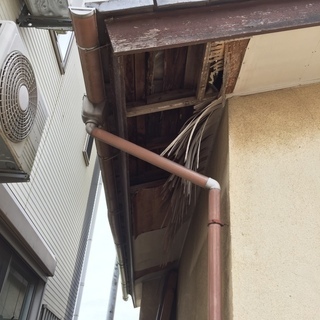 竜巻による屋根の修理、承ります。 − 栃木県