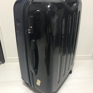 【受け渡し予定者決定】スーツケース 鍵付き 1週間程度のご旅行に！