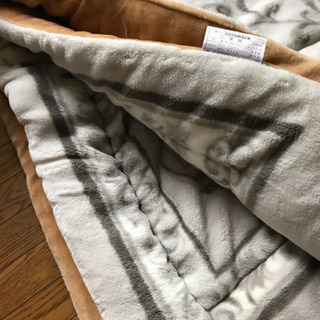 TOYOBO 東洋紡あったか合わせ毛布、きれいです