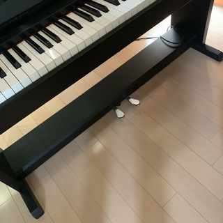 電子ピアノ KORG 黒 イヤホン可 動作問題なし