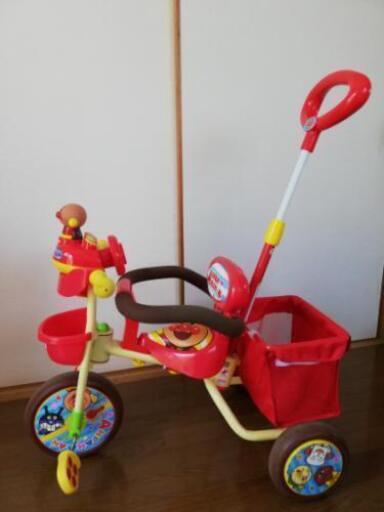 アンパンマン　三輪車(足乗せステップ付き)