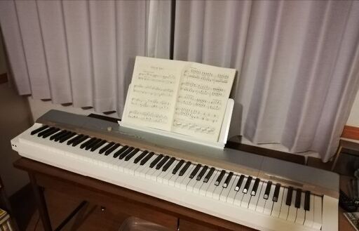 CASIO PX-160 privia 電子ピアノ　カシオ
