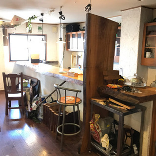 取引中 一枚板 おそらくクスノキ カフェ