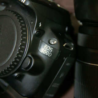 【美品】EOS Kiss x7/100Dカスタム Wズームレンズ