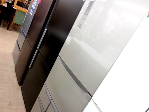 安心の6ヶ月保証付！2012年製TOSHIBA(東芝)の5ドア冷蔵庫「GR-E43GL」です！！