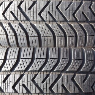 ＢＭＷ　１シリーズ、３シリーズ　１６インチ　ランフラットスタッドレス付