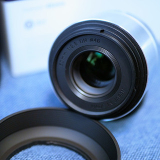 SIGMA 単焦点望遠レンズ Art 60mm F2.8 DN 