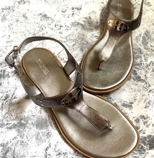 Michael Kors フラット バックストラップサンダル