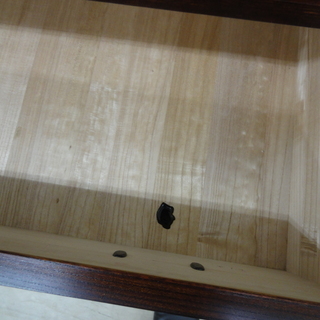 岩谷堂箪笥 4段6杯 整理たんす チェスト 牡丹紋様 南部鉄器金具 漆 岩谷堂箪笥 4段6杯 整理たんす チェスト 牡丹紋様 南部鉄器金具 漆