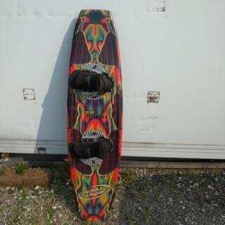 ウエイクボード中古