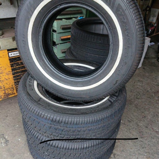 タイヤ、ホイール 【値下げしました】225／75r15 ホワイトリボンタイヤ 