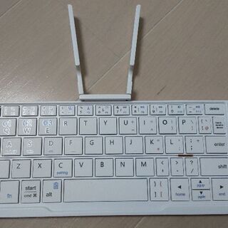 iClever Bluetoothキーボード 折りたたみ式 二つ...